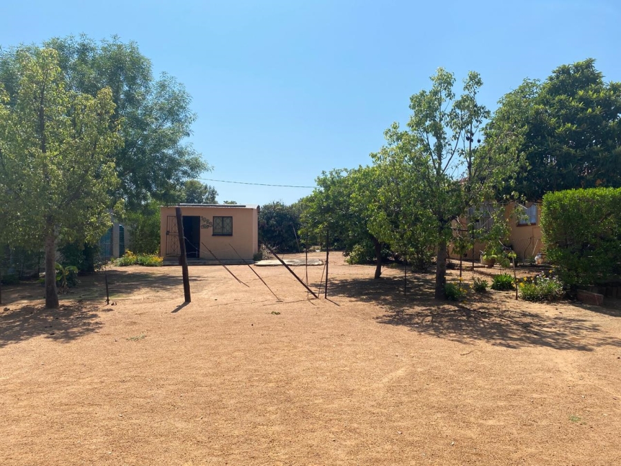 1 Bedroom Property for Sale in Monakato North West